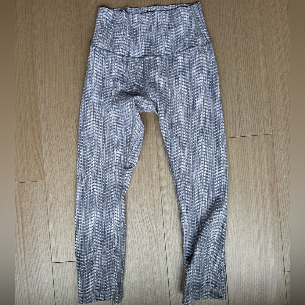 Lululemon Gray Patterned Leggings